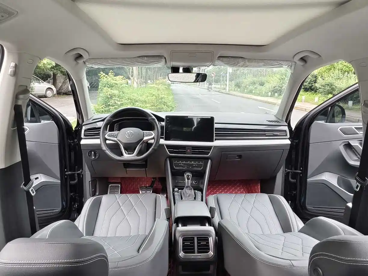 Volkswagen Tiguan L 2024 Outstanding 330TSI Auto 2WD R-Line Dragon Glory Edition фото 13