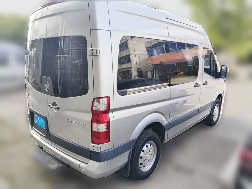 Foton Tuyano 2023 2020 Model 2.0T Multi-purpose Short Wheelbase Medium Roof 5/6-Seater China VI 4F20TC3