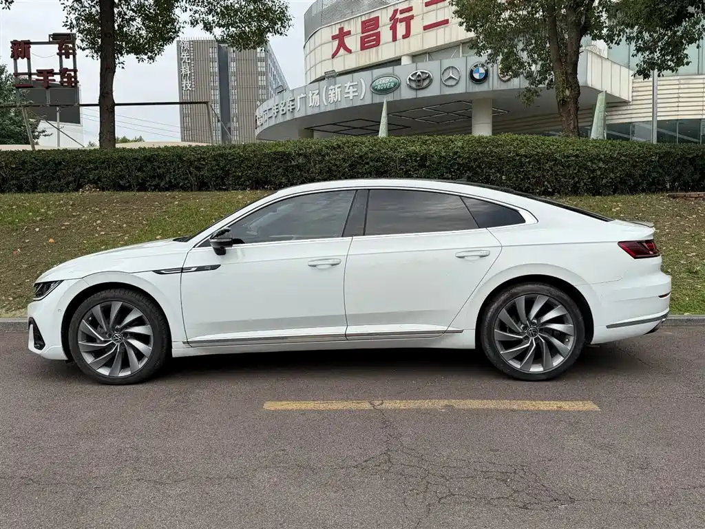 Volkswagen FAW-Volkswagen CC 2021 380TSI Eye-catching Edition фото 3