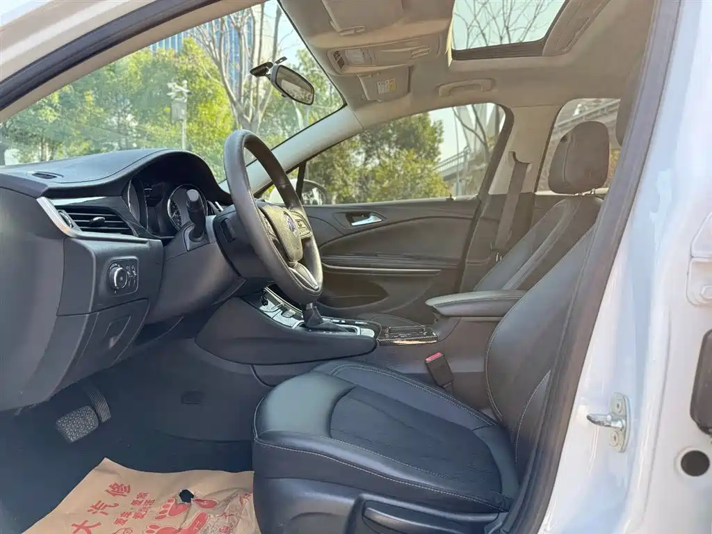 Buick Verano 2020 20T CVT Leading фото 4