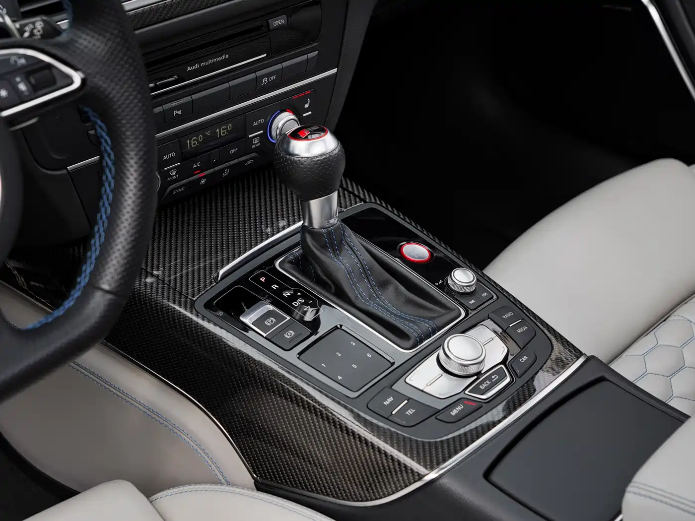 Audi RS 6 2018 RS 6 4.0T Avant Premium Sport Limited Edition фото 32