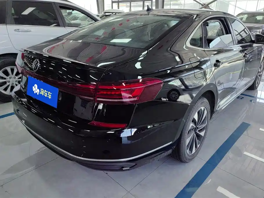 Volkswagen Passat 2024 280TSI Business Edition фото 3