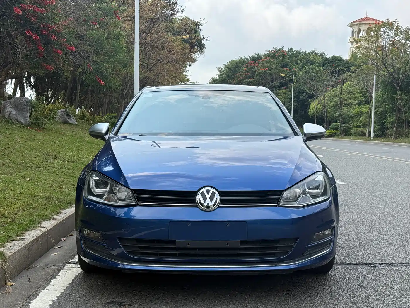Volkswagen Golf 2014 1.4TSI Automatic Luxury фото 2