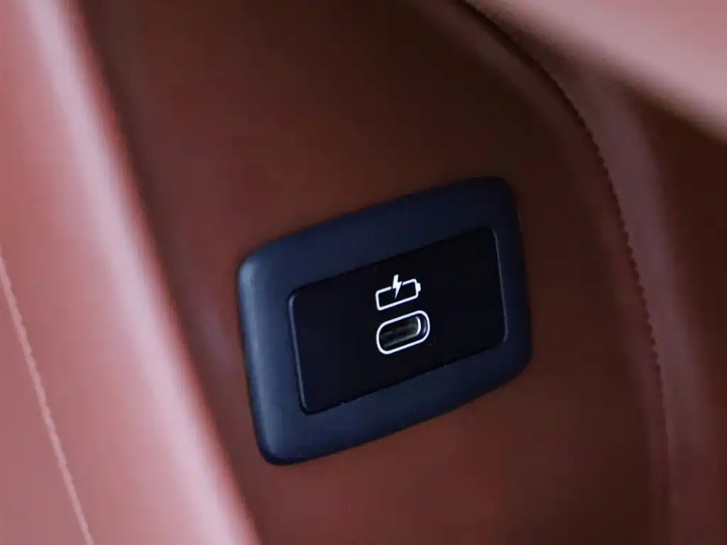 Rolls-Royce Ghost 2021 6.7T Standard Wheelbase фото 24