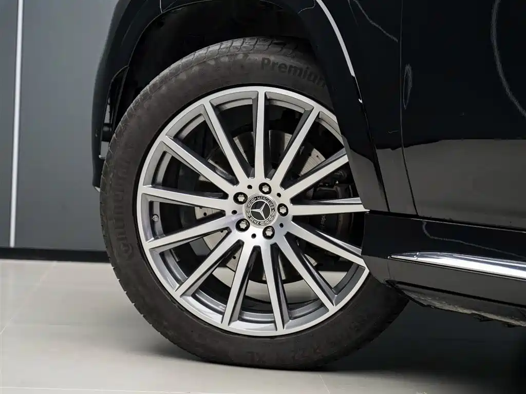 Mercedes-Benz GLS 2023 GLS 450 4MATIC Fashion Edition фото 4