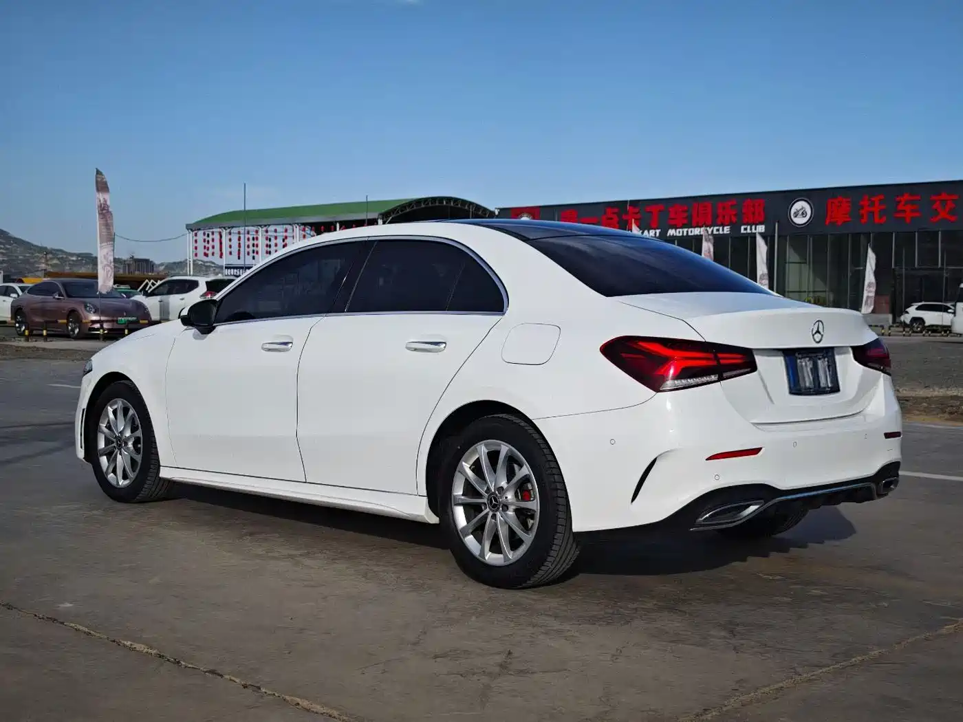 Mercedes-Benz A-Class 2020 Facelift A 200 L Sport Sedan Dynamic фото 4