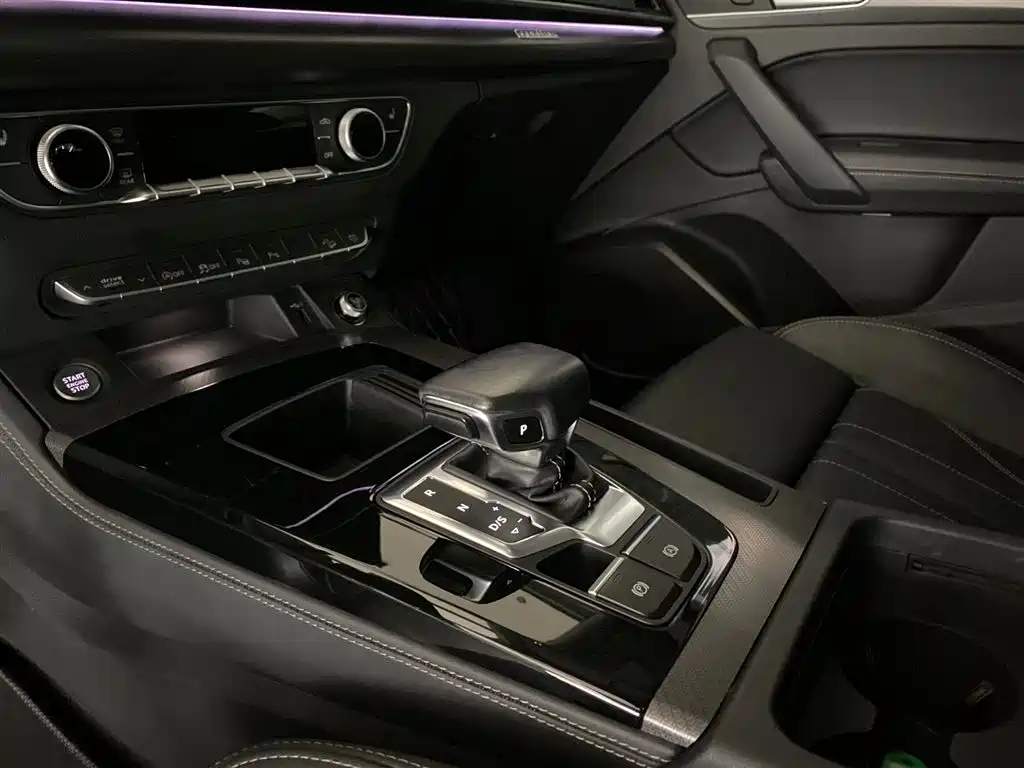 Audi Q5L 2022 Facelift 40T Luxury Dynamic фото 11