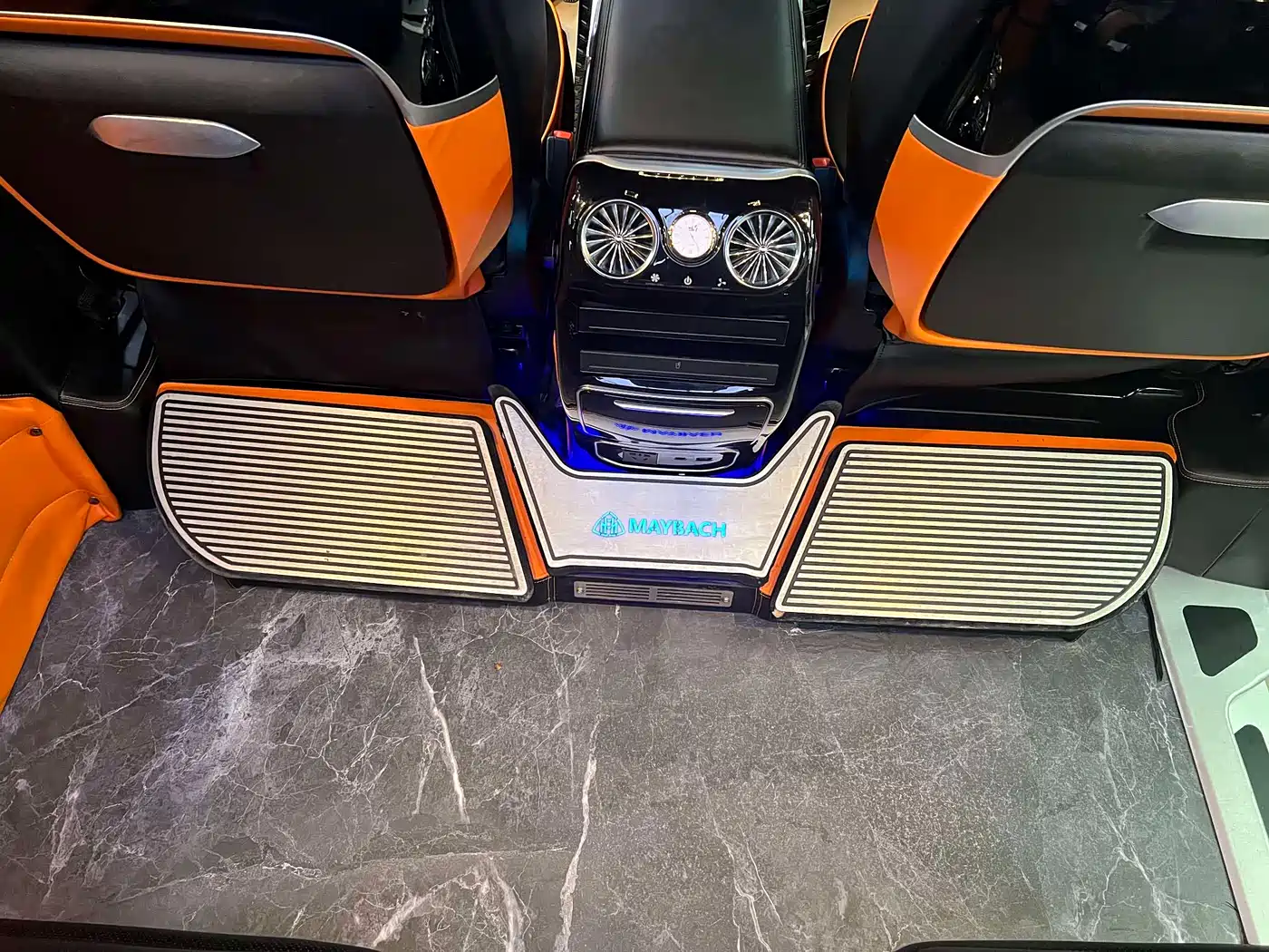 Mercedes-Benz Vito 2023 2.0T Elite 7-Seater фото 27