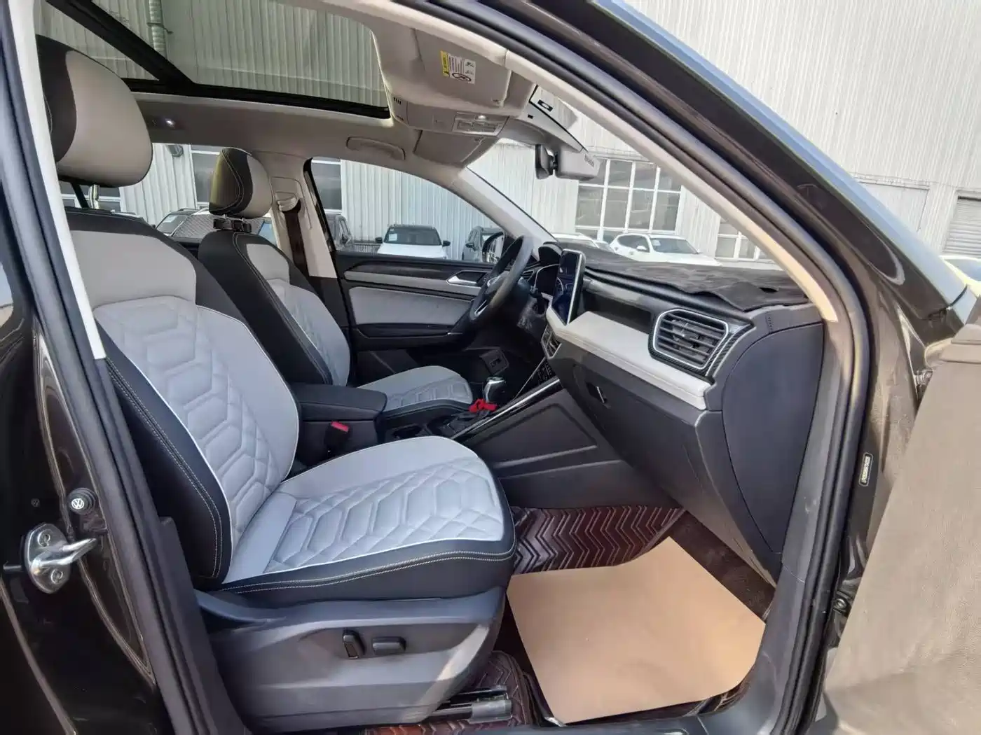 Volkswagen Tayron 2023 280TSI 2WD Luxury Plus Advanced Edition фото 13