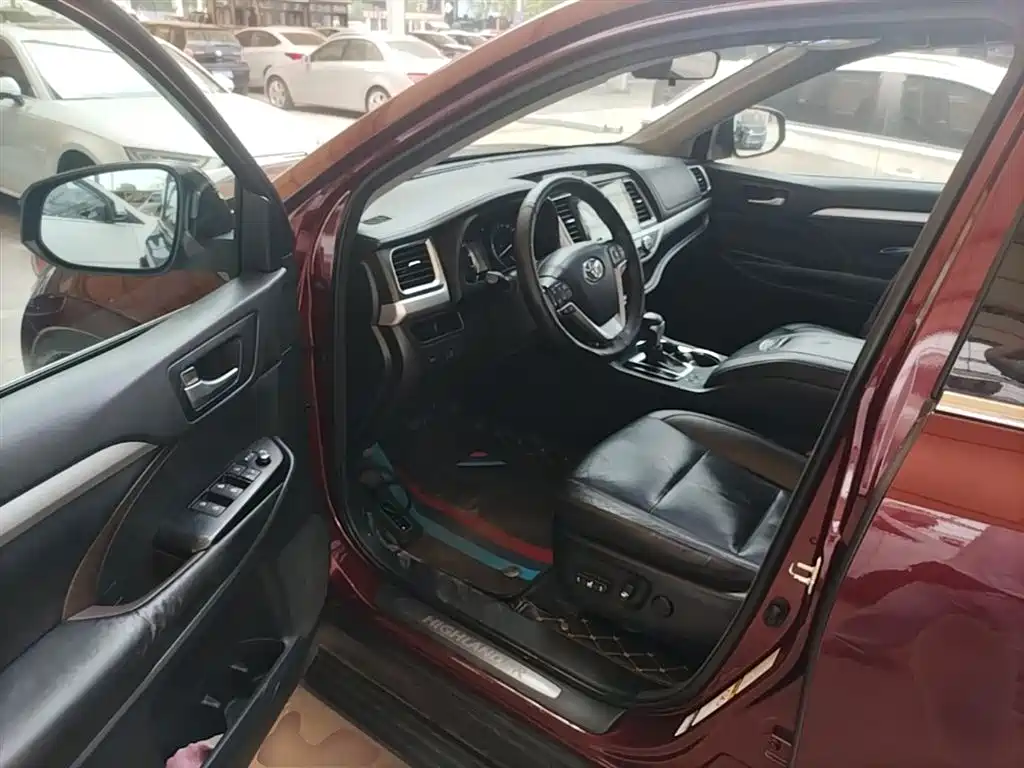 Toyota Highlander 2015 2.0T AWD Luxury Edition 7-seater фото 16