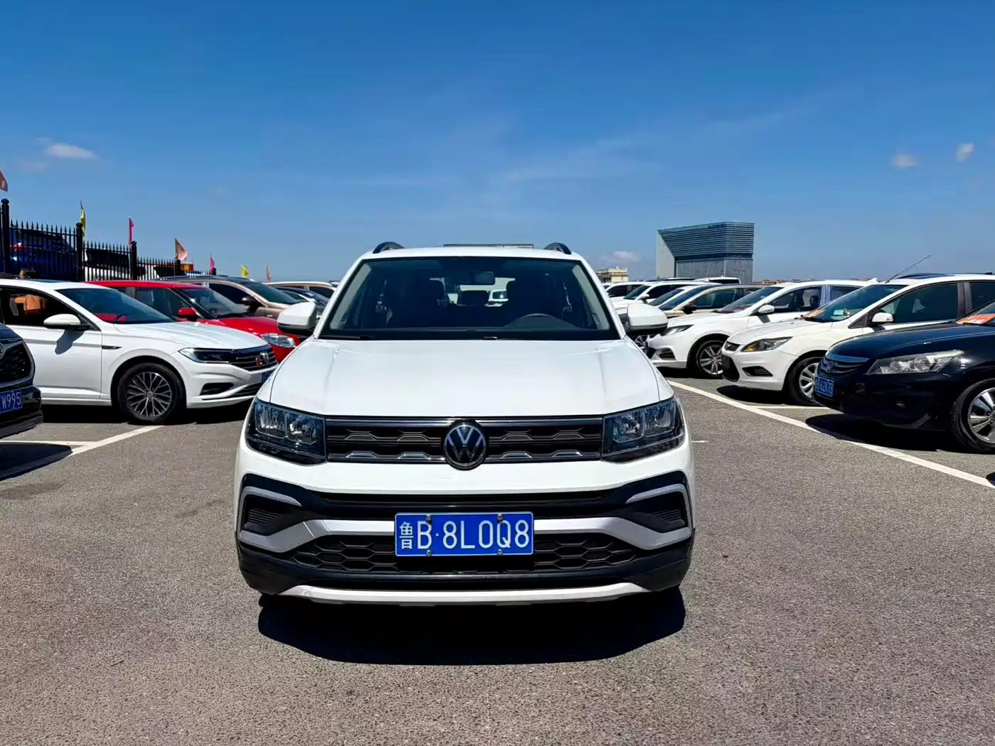 Volkswagen T-Cross 2023 Facelift 1.5L Automatic Trend Edition фото 2