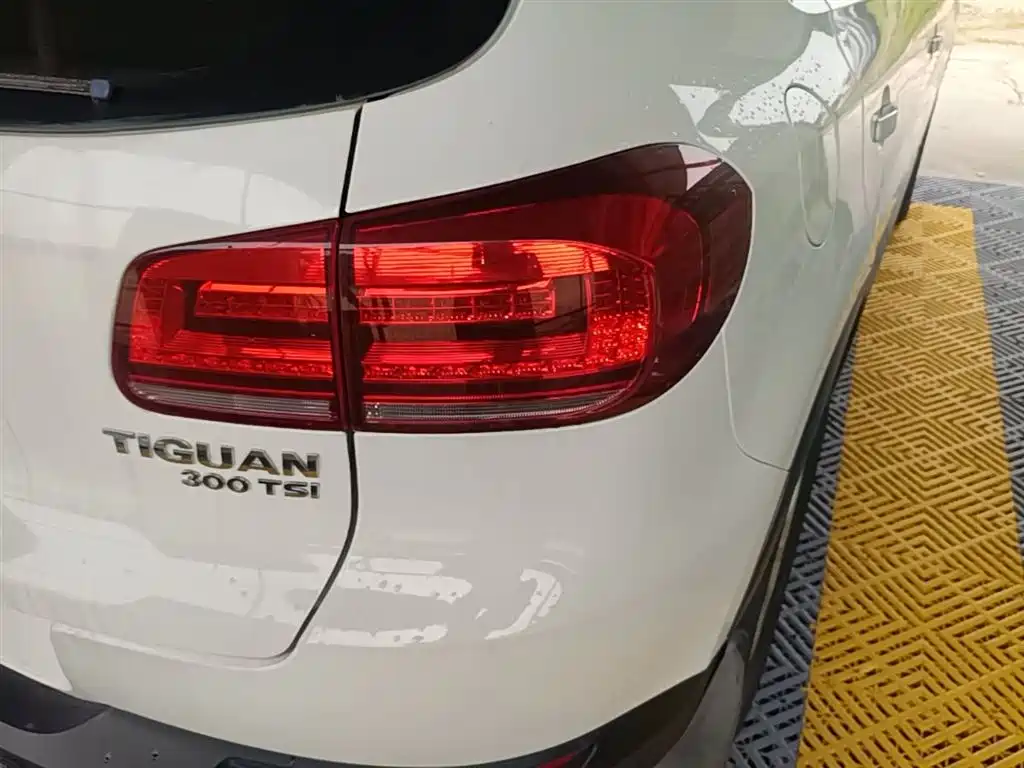 Volkswagen Tiguan 2016 Model 300TSI Automatic 2WD Comfort Edition фото 8