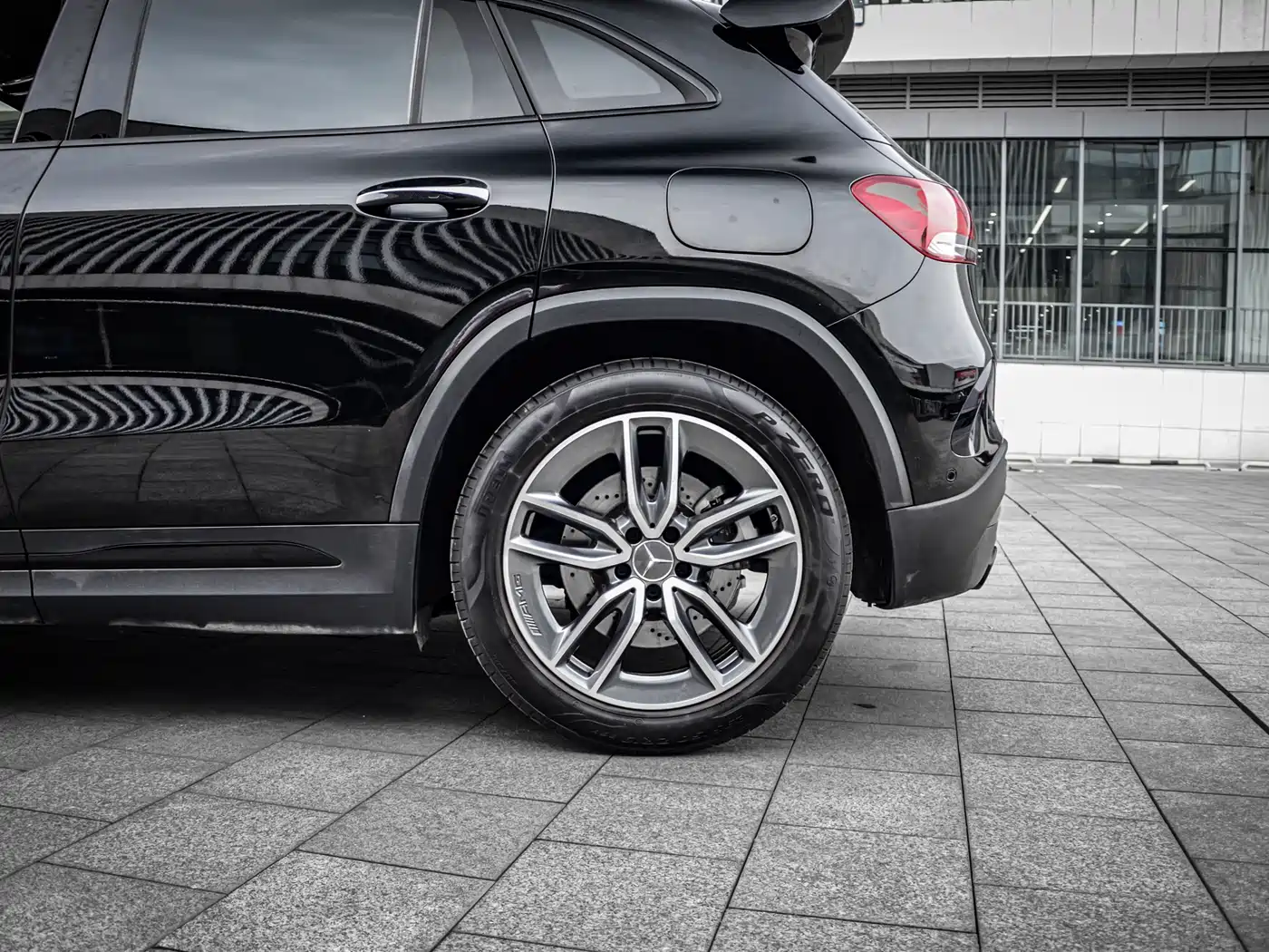 Mercedes-Benz GLA AMG 2023 Model AMG GLA 35 4MATIC фото 25