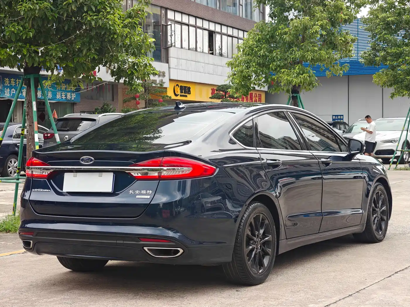 FORD MONDEO