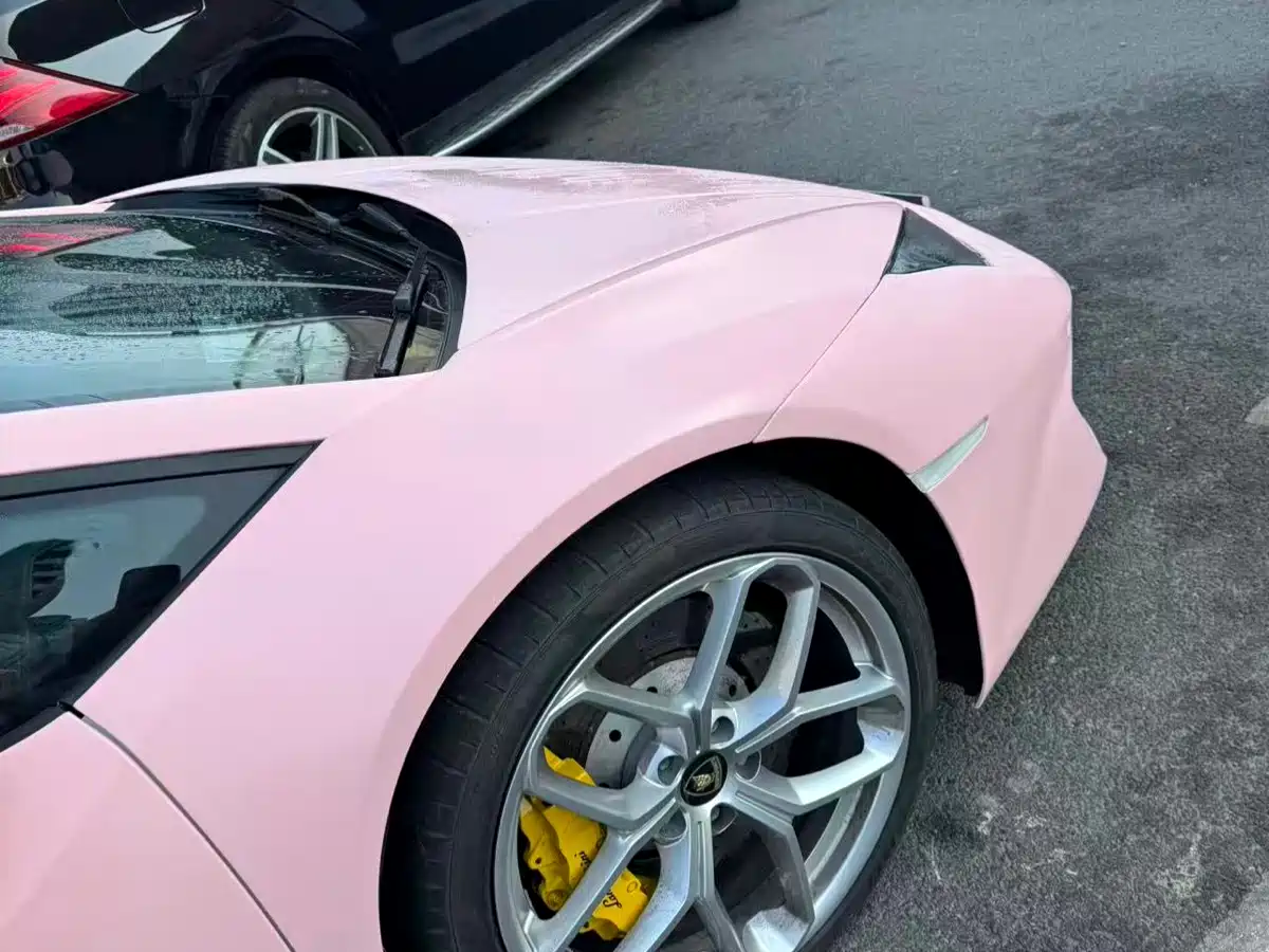 LAMBORGHINI HURACÁN