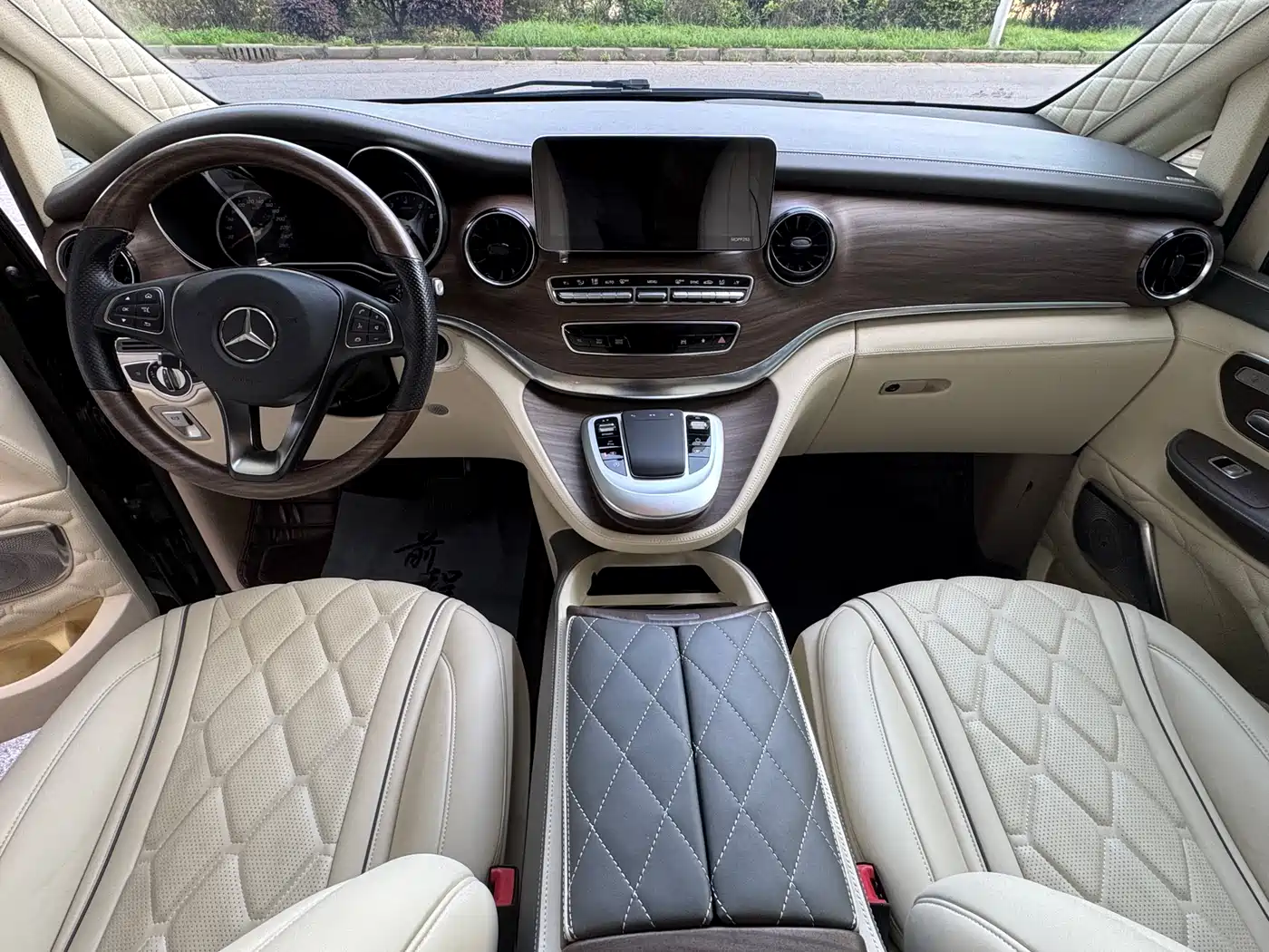 Mercedes-Benz V-Class 2021 V 260 Pilot Edition фото 10