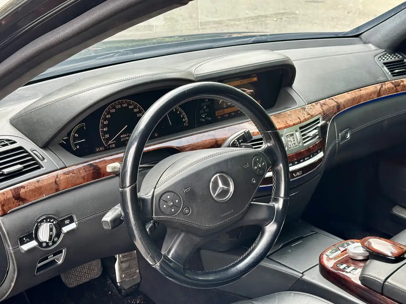 Mercedes-Benz S-Class фото 11