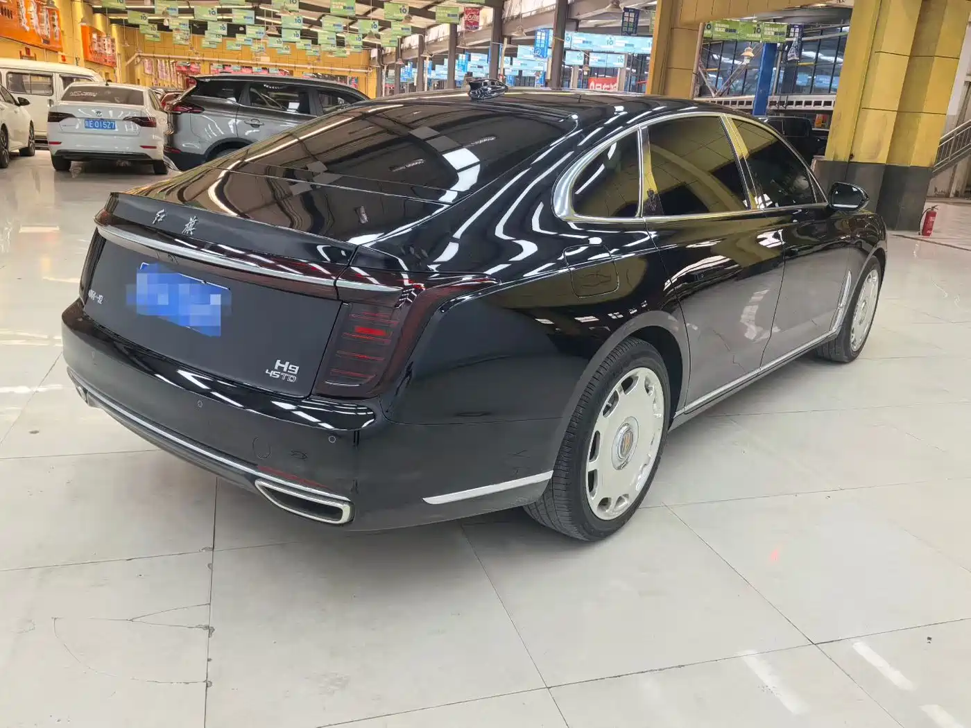 Hongqi H9 2023 Model 2.0T Smart Connect Flagship Edition фото 7