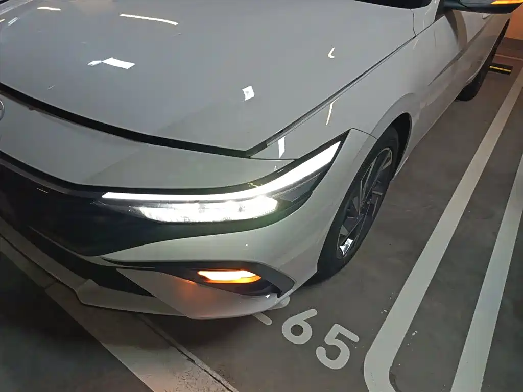 MODERN ELANTRA