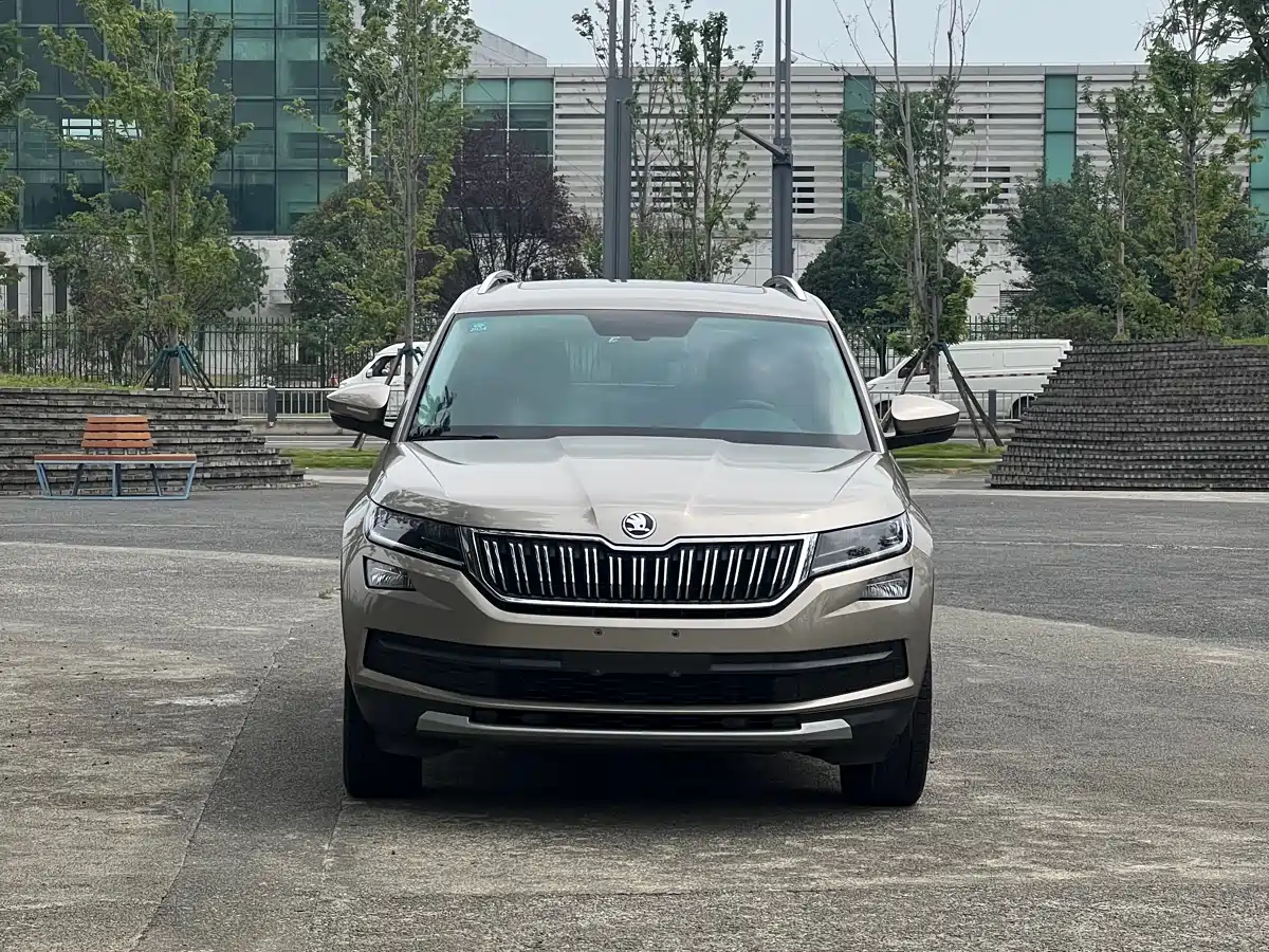 Škoda Kodiaq 2018 Facelift TSI330 7-seat 2WD Premium Luxury Edition фото 2