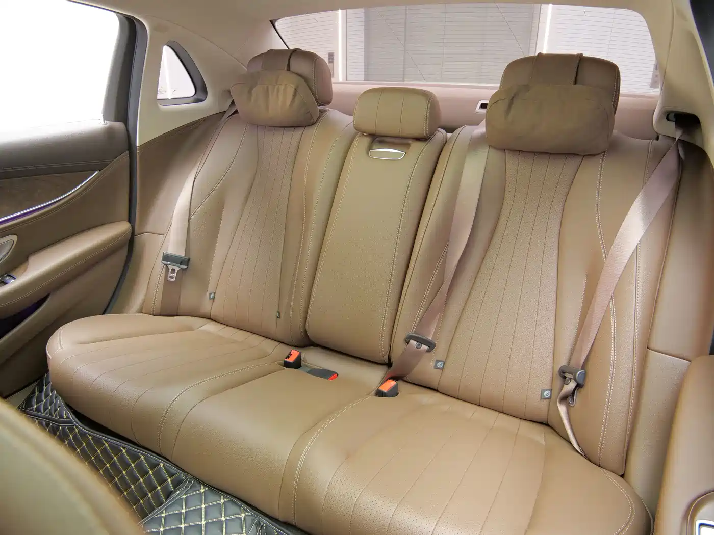 Mercedes-Benz E-Class 2023 Facelift E 300 L Fashion фото 11