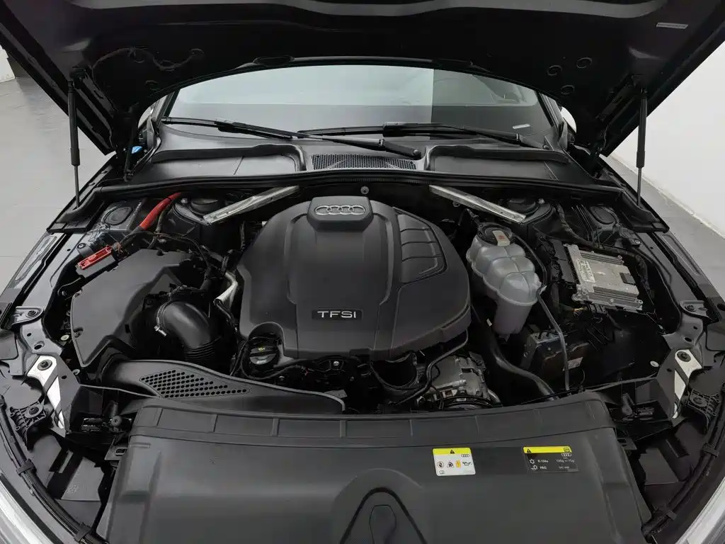 Audi A4 (Import) 2020 2020 Avant Pioneer 40 TFSI Luxury Sport