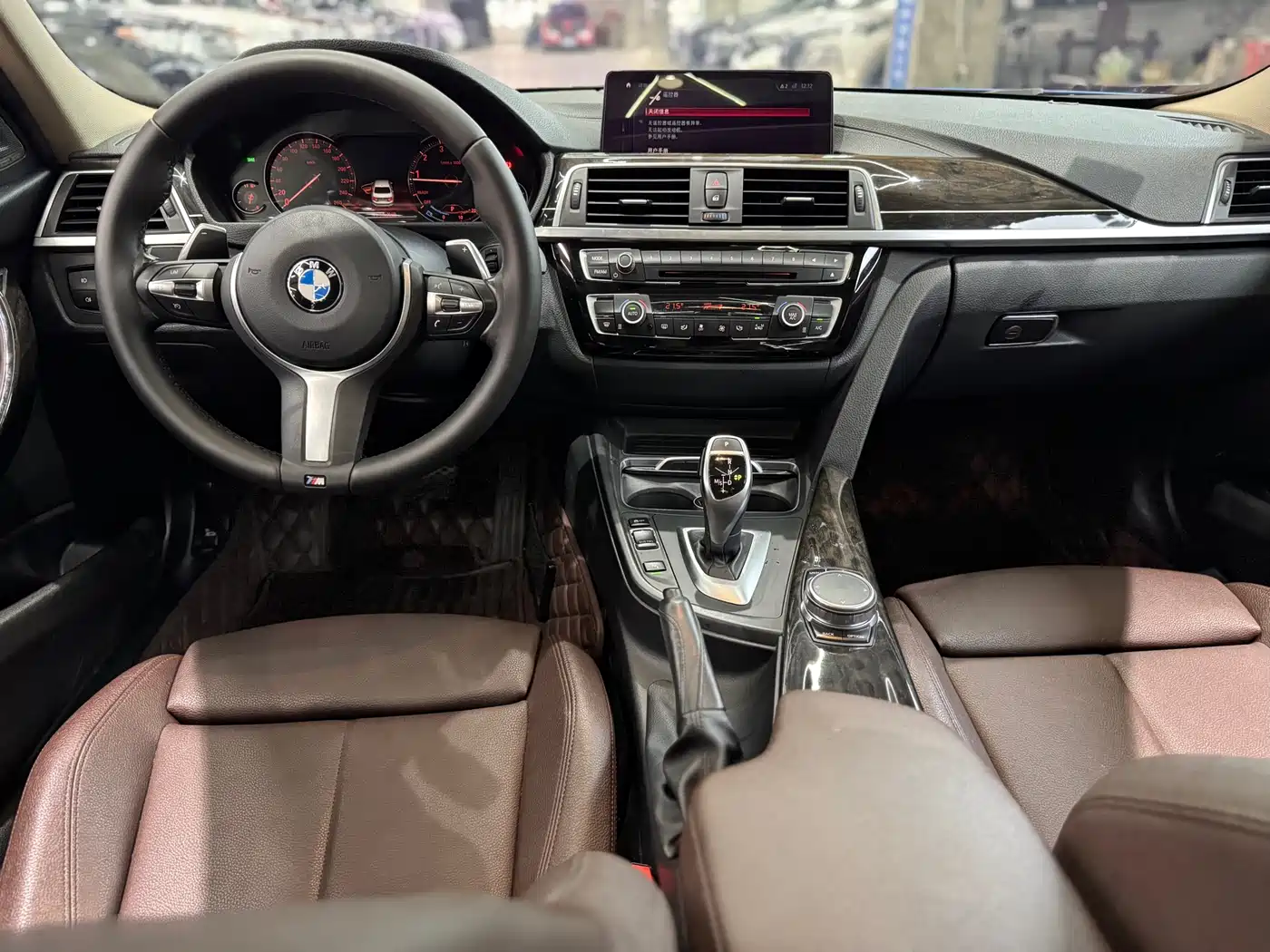BMW 3 Series 2018 320Li M Sport Black Night Edition фото 17
