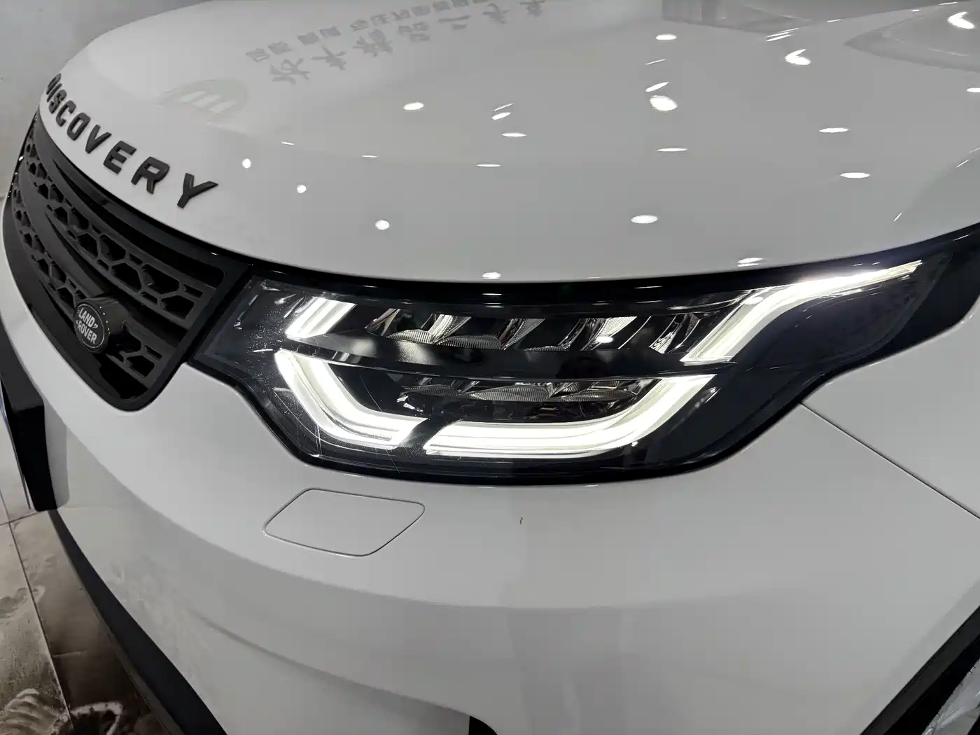 Land Rover Discovery 2017 3.0 SC V6 SE фото 8