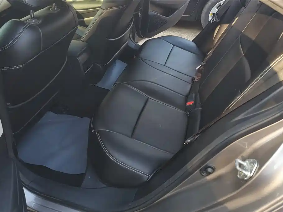 Toyota Corolla 2019 1.2T S-CVT GL Pioneer Edition фото 11
