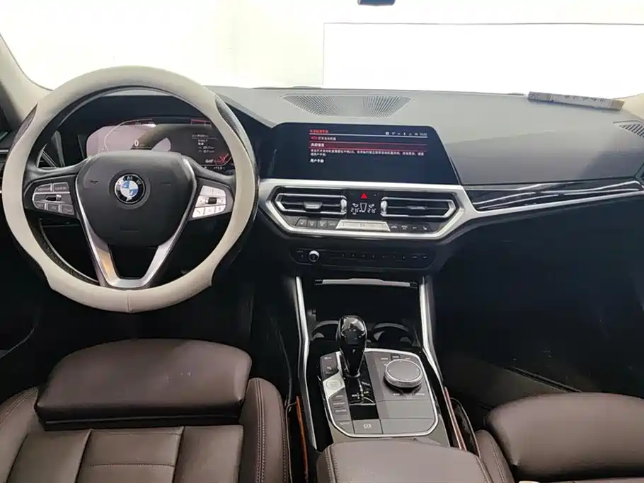 BMW 3 Series 2021 320i Sport Package фото 12