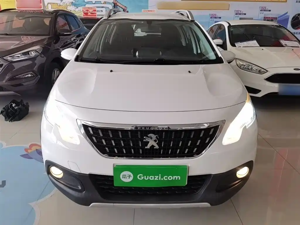 Peugeot 2008 2018 1.6L Automatic Trend Edition фото 3
