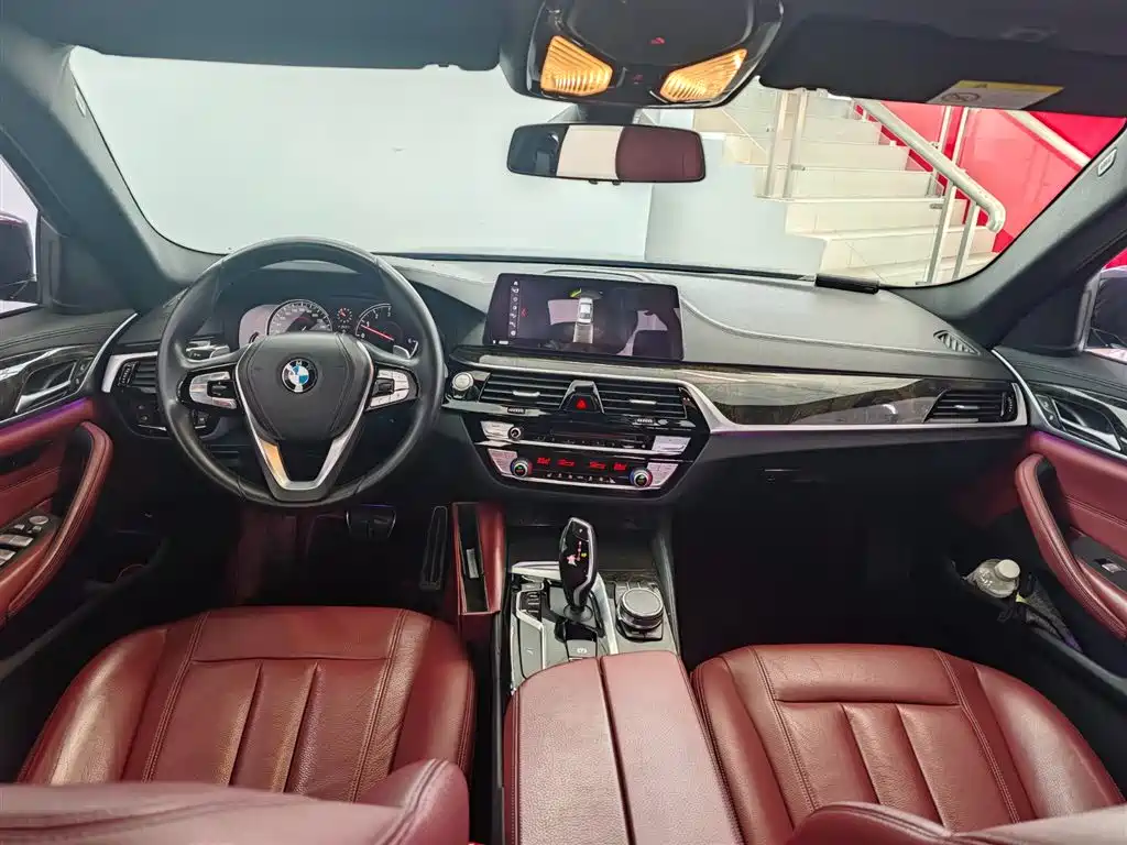 BMW 5 Series 2018 530Li Leading M Sport Package фото 11