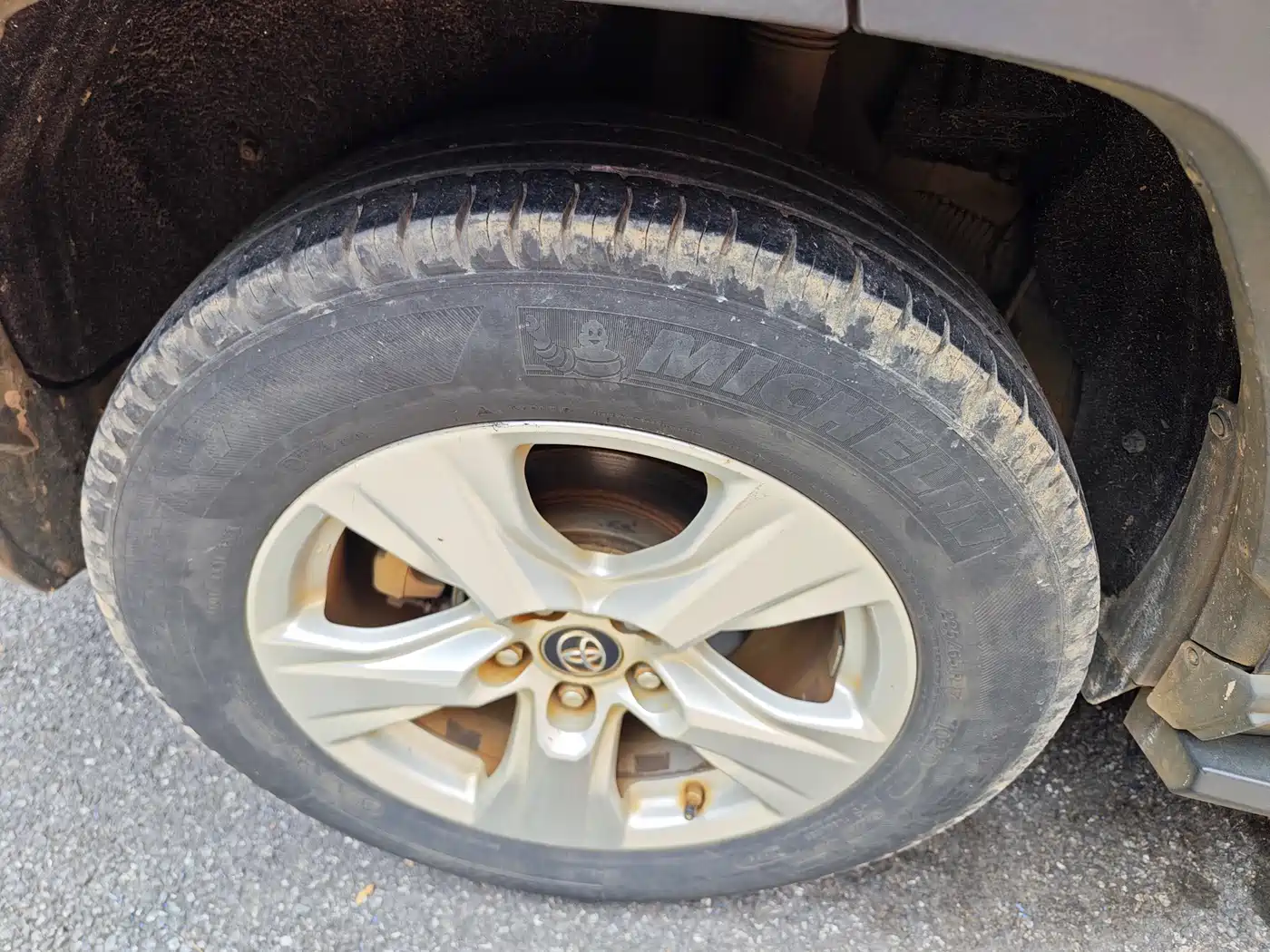 Toyota RAV4 Rongfang 2020 2.0L CVT 2WD Urban Edition фото 9
