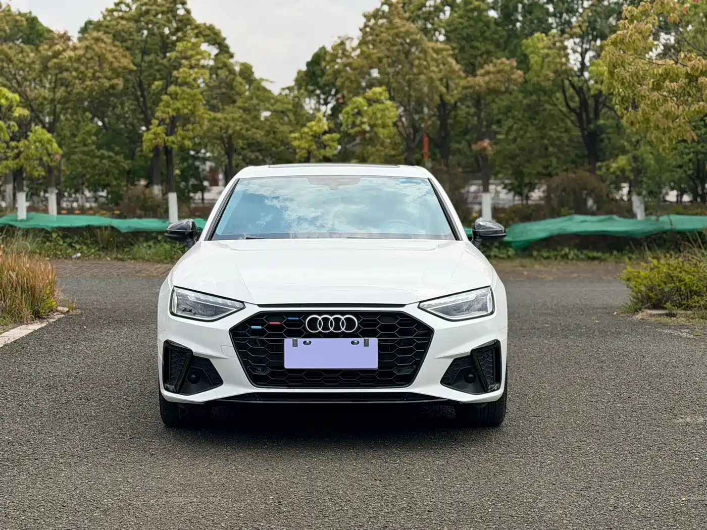 Audi A4L 2022 40 TFSI Luxury Dynamic фото 2