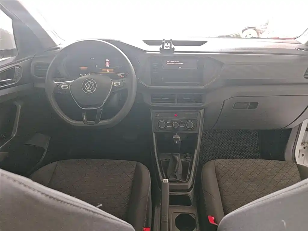 VOLKSWAGEN TU KAI