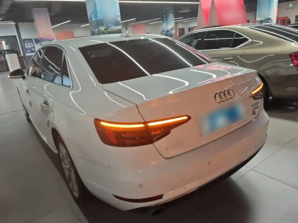 Audi A4L 2018 30th Anniversary 40 TFSI Progressive фото 5