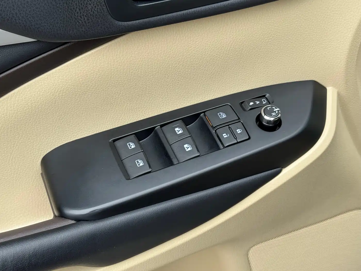 Toyota Highlander 2018 2.0T 2WD Luxury 7-seater (China V) фото 14