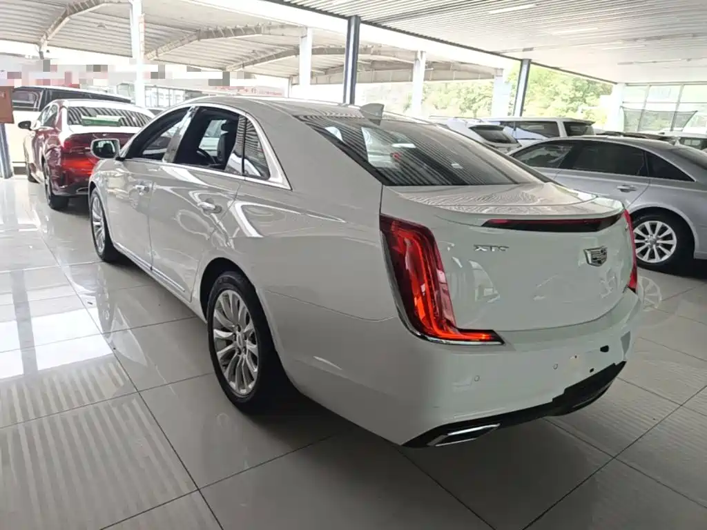 Photo 5 - Cadillac XTS