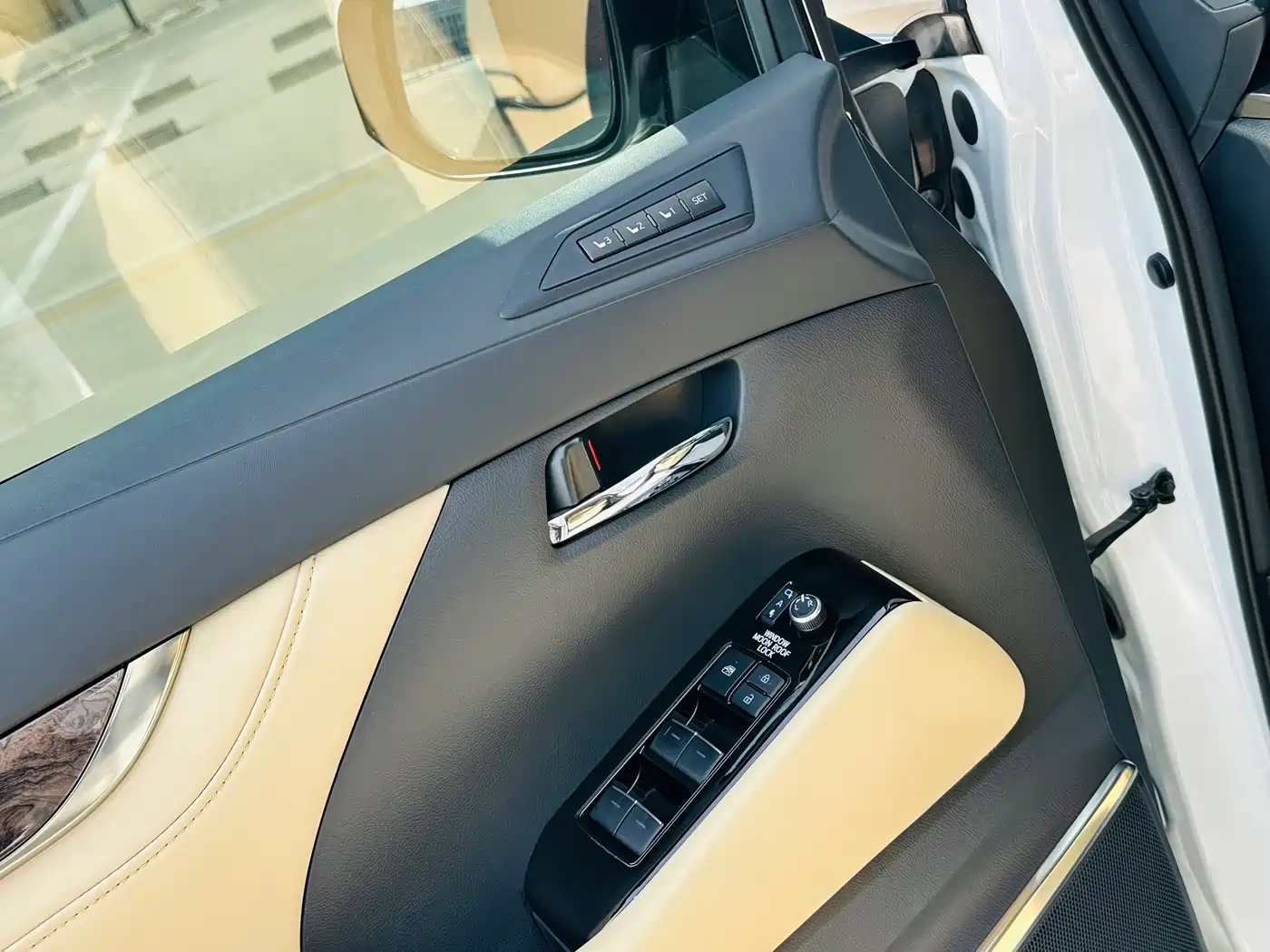 Toyota Alphard 2021 Hybrid 2.5L Premium фото 14