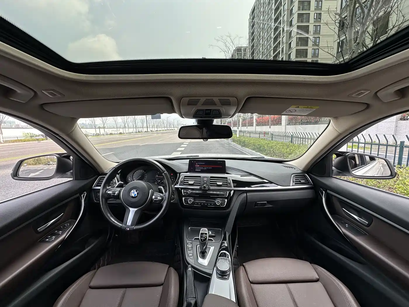 BMW 3 Series 2019 320Li M Luxury Package фото 12