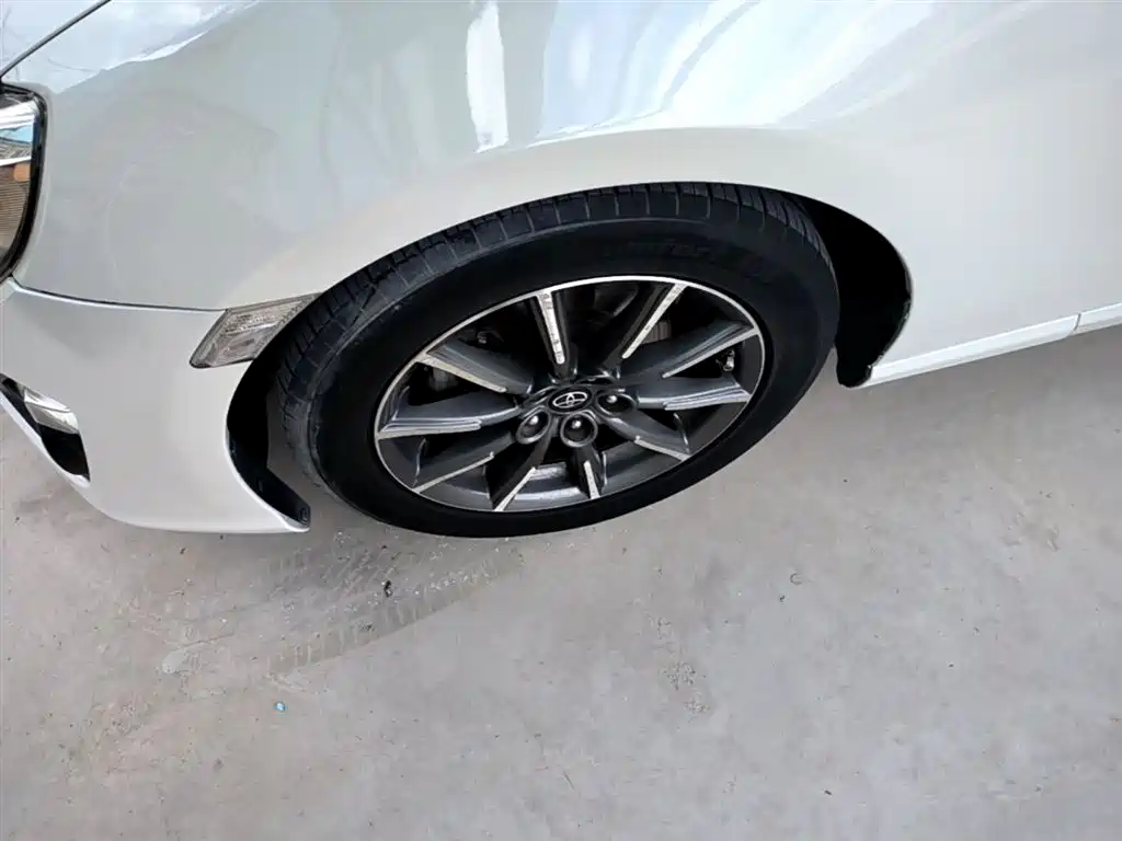 Toyota 86 2014 2.0L Automatic Luxury фото 23