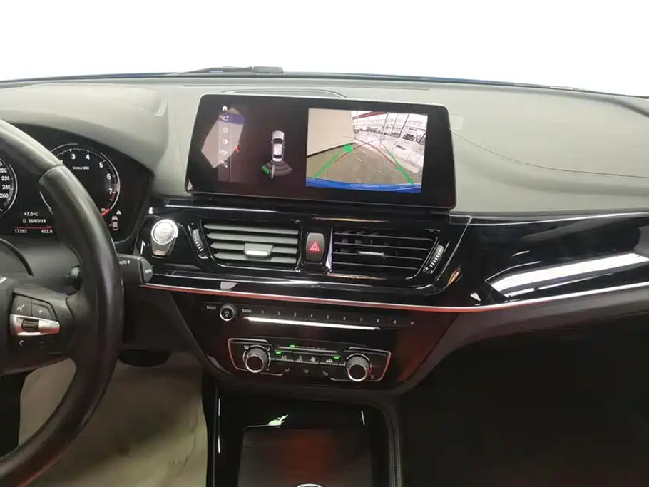 BMW 1 Series 2022 125i M Sport Shadow Edition фото 13