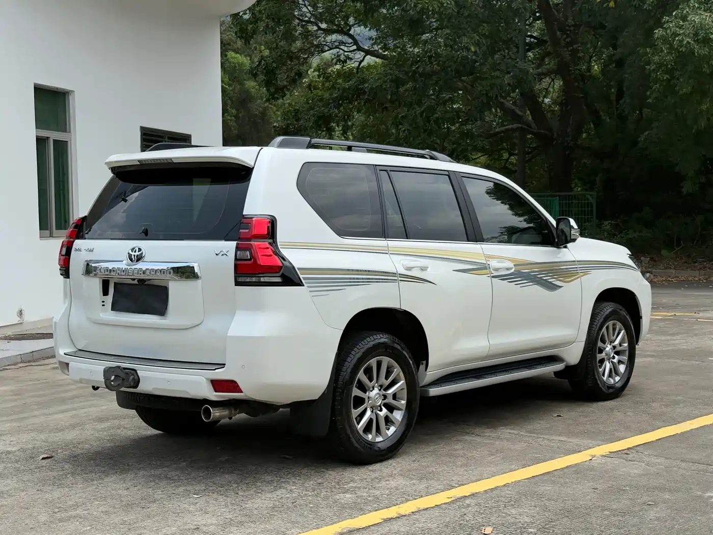 Toyota Prado 2018 3.5L Auto VX NAVI фото 4