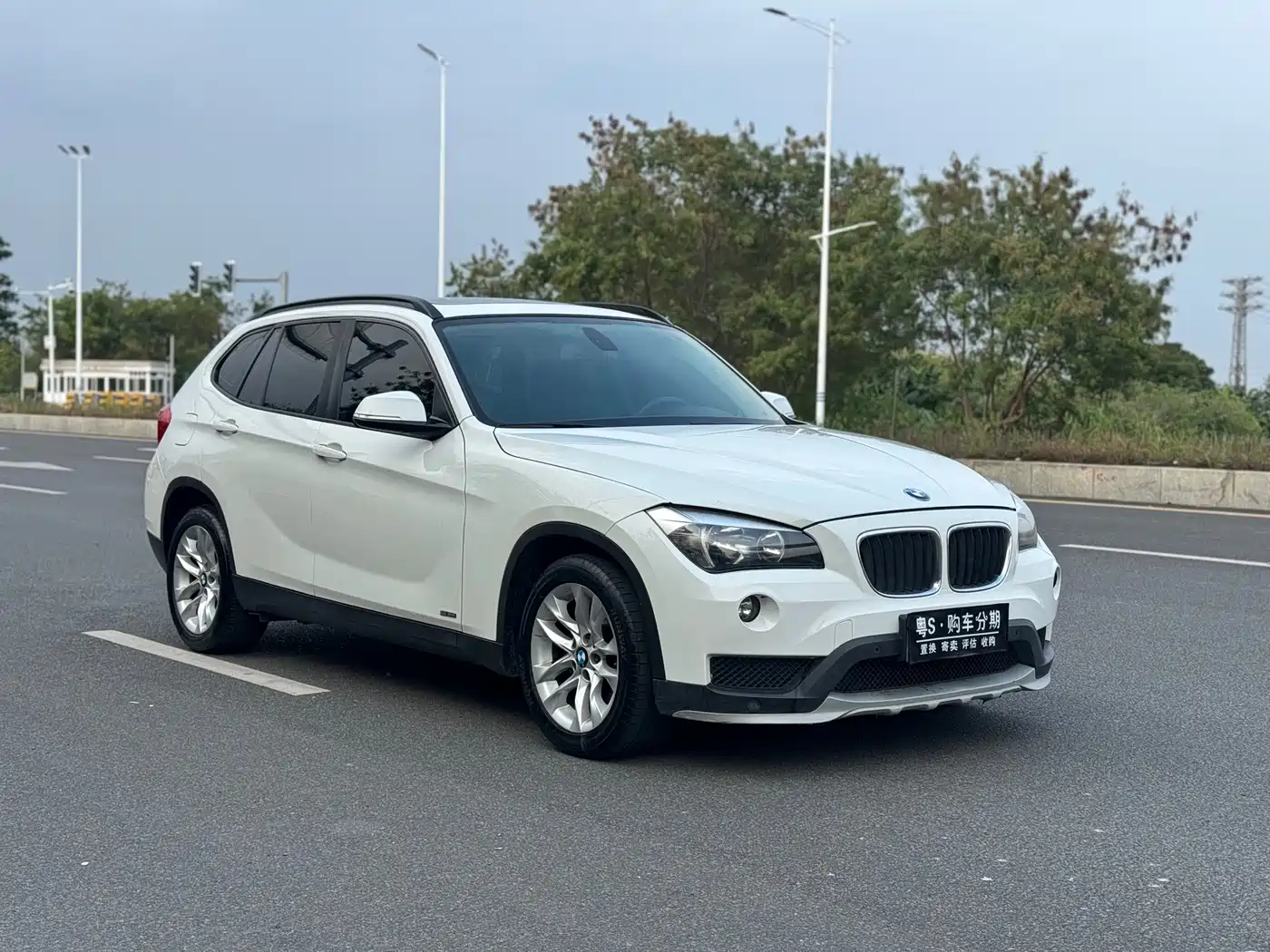 BMW X1 2015 Model sDrive18i Fashion Advanced Edition фото 3