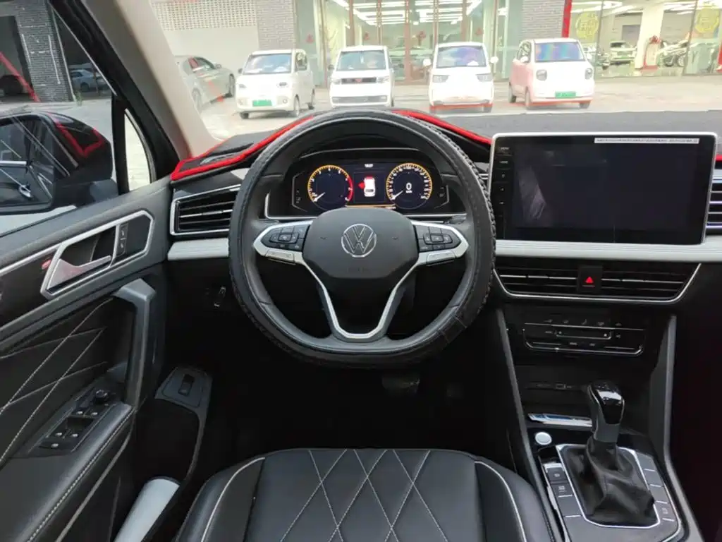 Volkswagen Tiguan L 2025 2024 Outstanding 300TSI Auto 2WD Dragon Soaring Edition