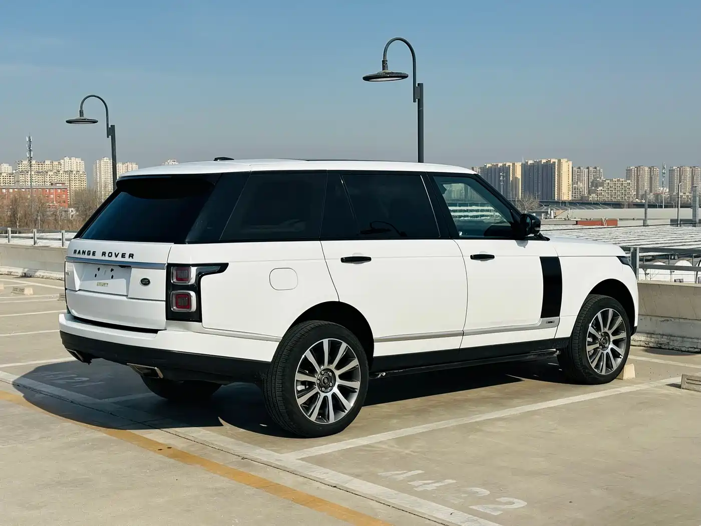 Land Rover Range Rover 2016 5.0 SC V8 AB Ultimate Autobiography LWB фото 4
