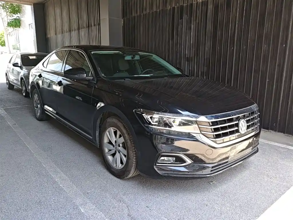 Volkswagen Passat 2019 Model 280TSI Business Edition China VI фото 4