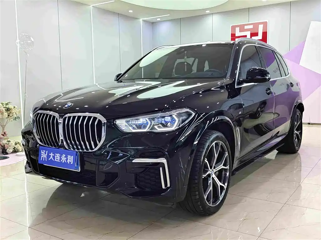 BMW X5 2022 Model xDrive 40Li M Sport Package