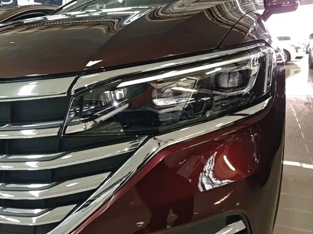 Volkswagen Viloran 2020 2020 380TSI Premium