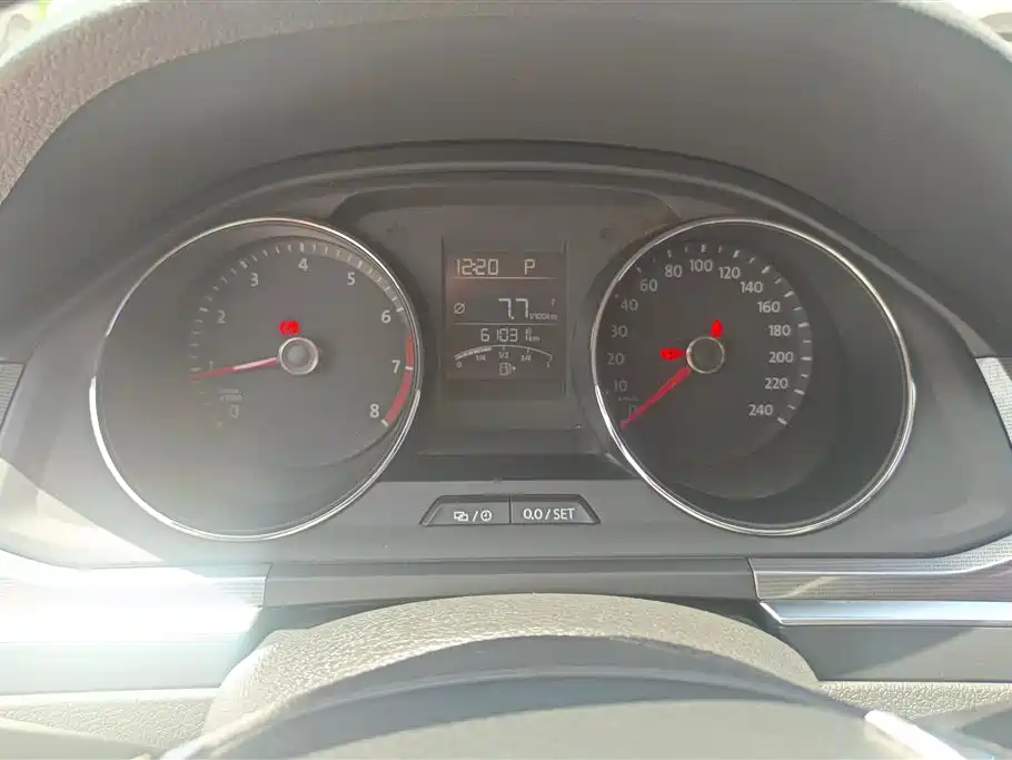 Volkswagen Bora 2016 Model 1.6L Automatic Fashion фото 14